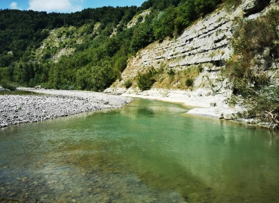Appartamento Il Nido Di Matilde _Monolocale Design Sul Fiume_ Rossena 0*,